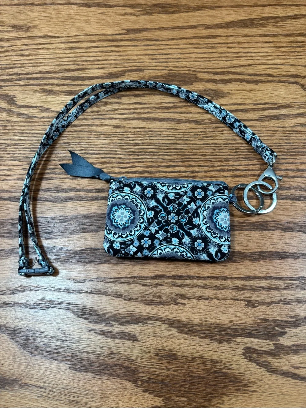 Vera Bradley Zip ID Case Wallet Breakaway Lanyard Charcoal Medallion Retired